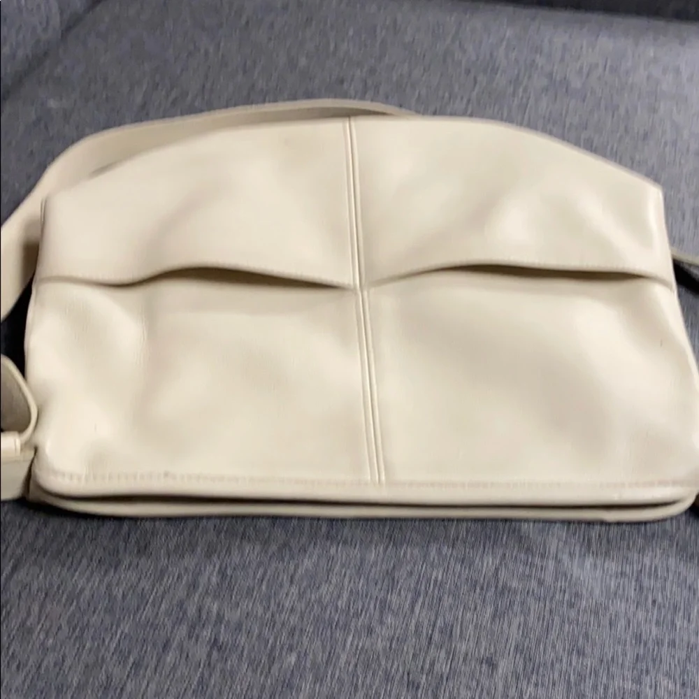 Vintage Coach leather cross body bag, cream - Picture 8 of 15